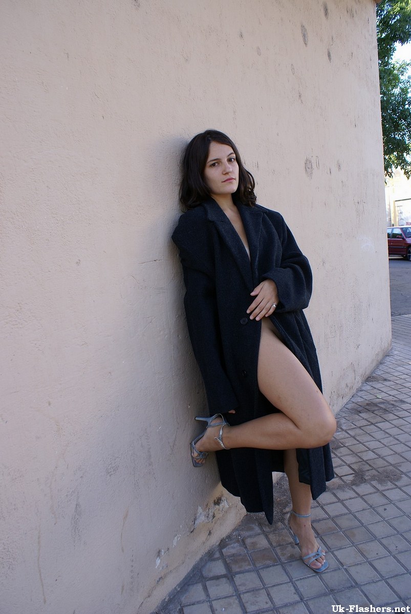 Latina Naked In Public - Latina Exhibitionist Julietta - Sex Toying Voyeur